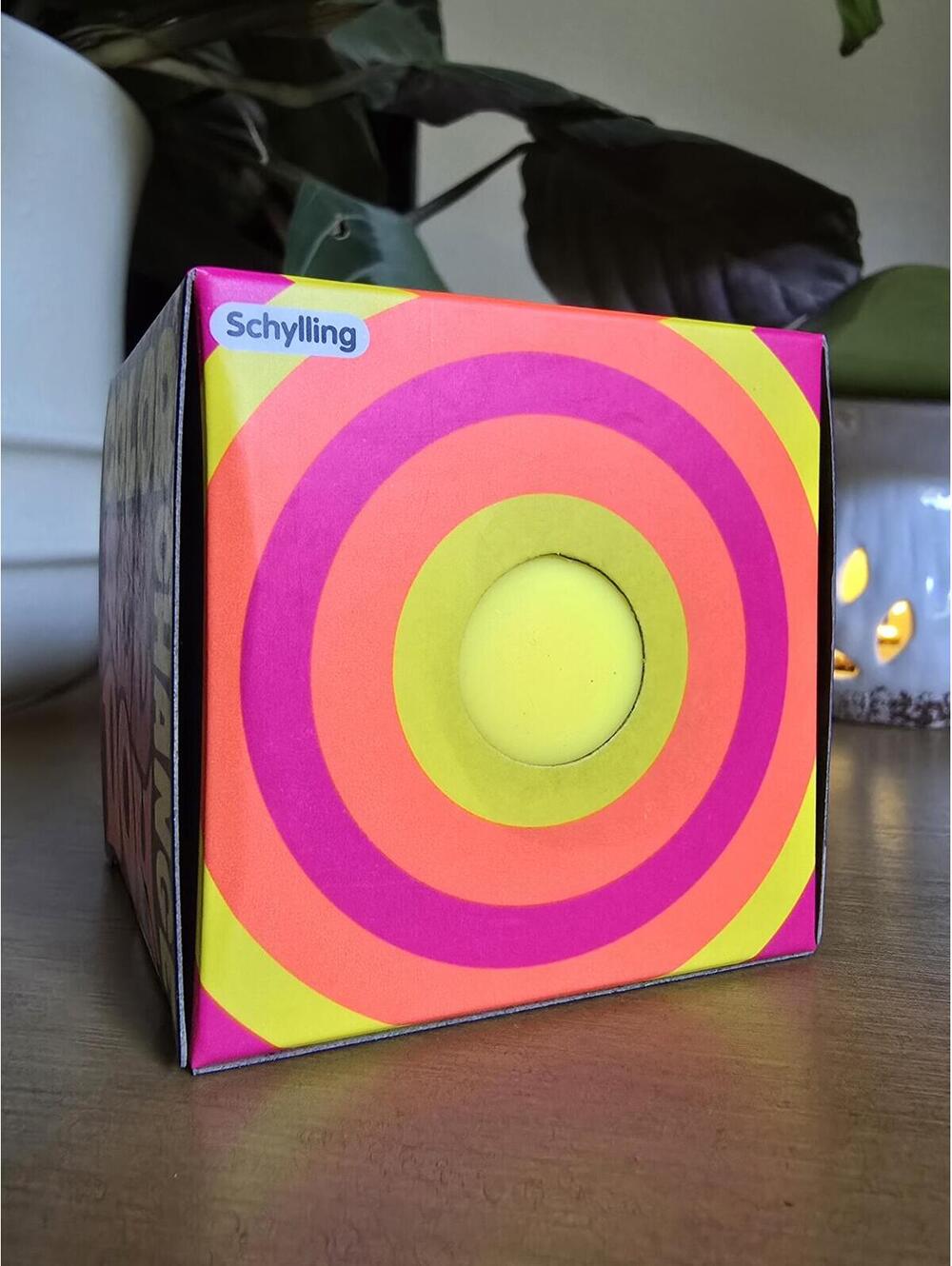 NIB Schylling Needoh Color Change YELLOW